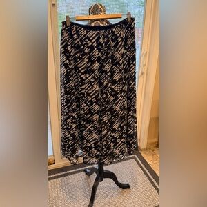 JM Collection Black and White Maxi Skirt